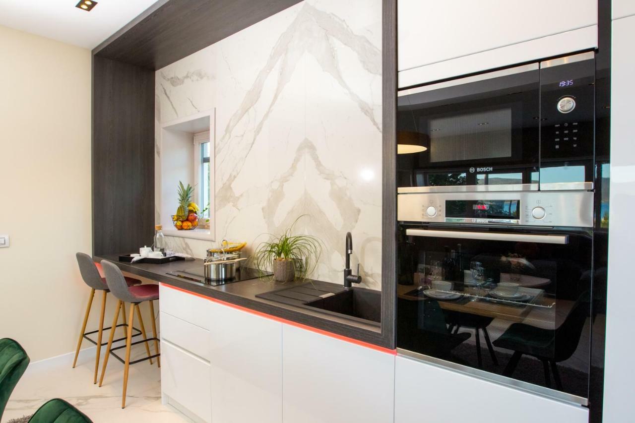 Apartmani Paklenica Noa Starigrad Paklenica Luaran gambar