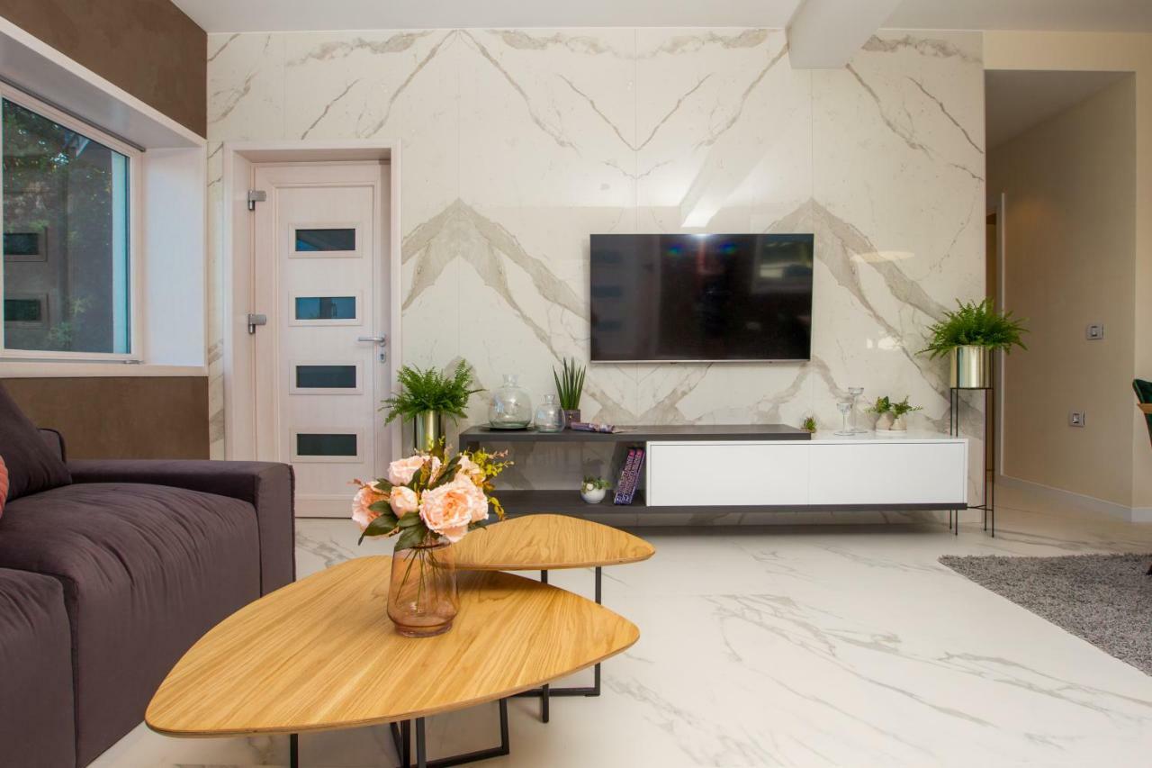 Apartmani Paklenica Noa Starigrad Paklenica Luaran gambar