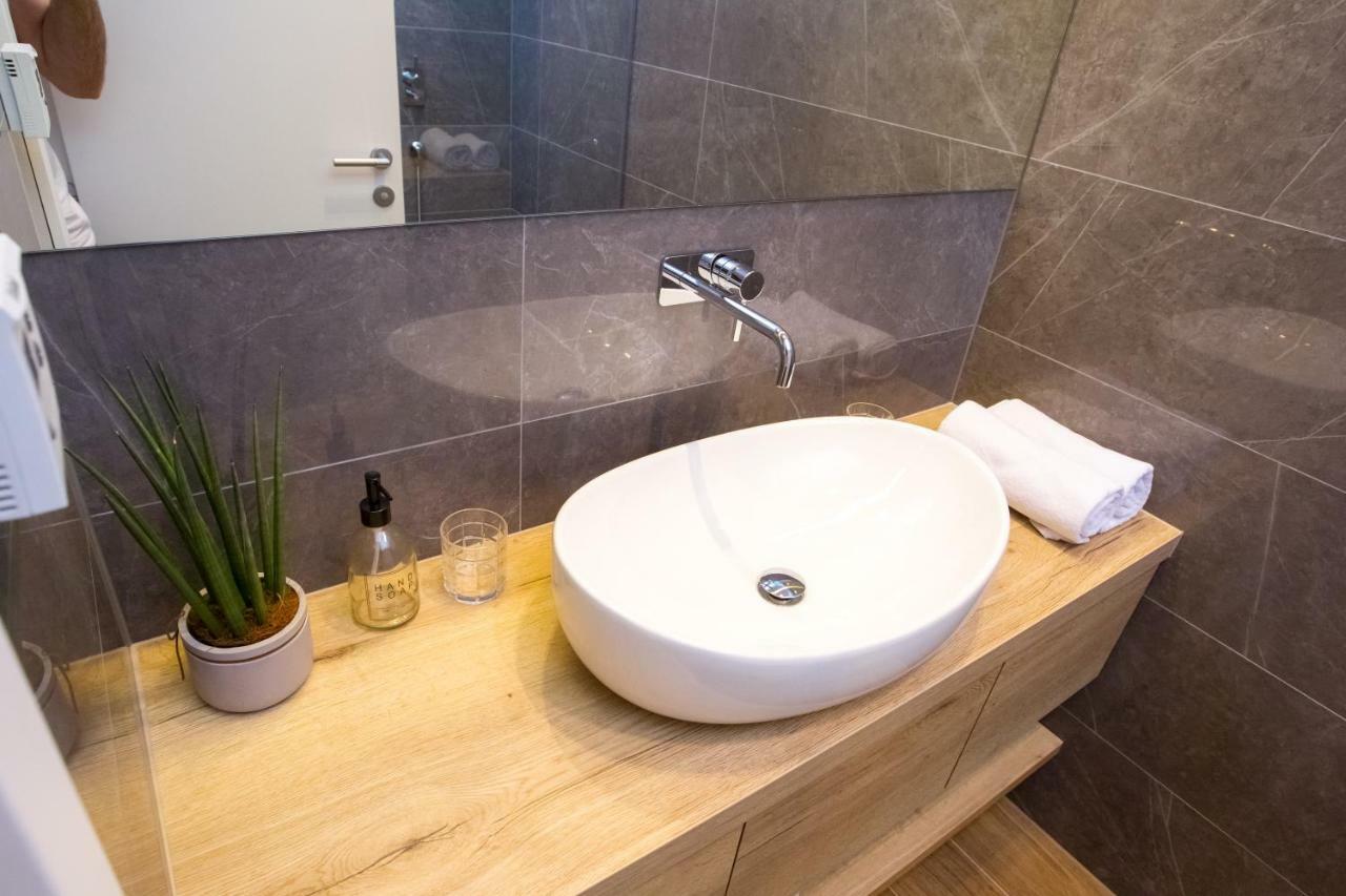 Apartmani Paklenica Noa Starigrad Paklenica Luaran gambar